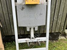 Seinapealne wc pott, loputuskast ja prilllaud