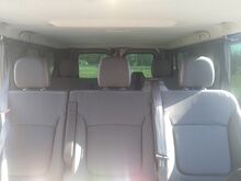 RENAULT TRAFIC III L2 SPORT PASSENGER 8 KOHTA 2.0d