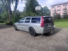 Volvo V70 2006 120 кВт