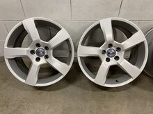 18” Volvo R–Design valuveljed 5x108