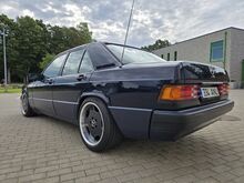Mercedes-Benz 190e