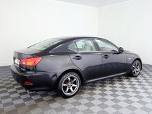 Lexus IS 220