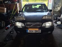Volvo v70 2000a 2,5 103kw