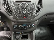 Müüa FORD Tourneo Courier