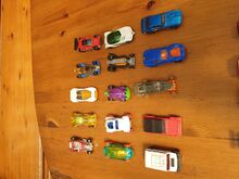 237 Hot Wheelsi mudelit