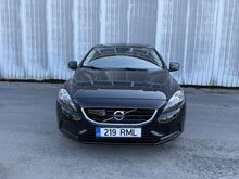 Volvo V40 Facelift SUMMUM 2.0 D2 88kW, JÄRELMAKS!