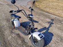 Elektrimopeed contio cruiser