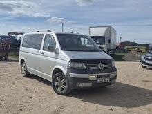 Volkswagen Caravelle 2,5 л 96 кВт