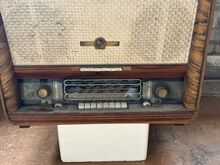 Vintage NSVL lampraadio-radiola koos plaadimängija