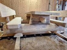 Скамья из бревна