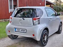 Toyota iq