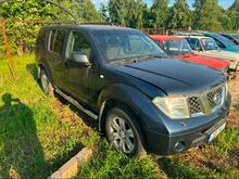 Nissan Pathfinder 2.5 128kw