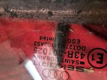 Audi 80 B4 sedaanile mõeldud tagumiste uste raamid