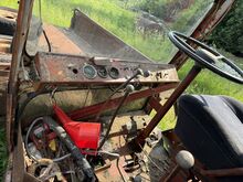 T-16M traktor koos kartuli vaheltharijaga
