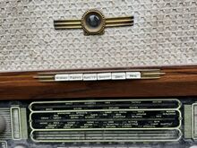Vintage NSVL lampraadio-radiola koos plaadimängija