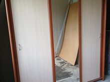 Большой шкаф-купе с зеркалом