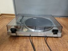 Hitachi HT-50S Direct-Drive Turntable