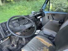 VW LT28 2.4B 66kw 1990a