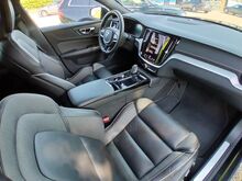 Volvo V60 R-Design 2.0 257 кВт AWD