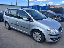 VOLKSWAGEN TOURAN 1.9l 77kw 2007a.