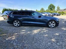 Volvo V60  2022