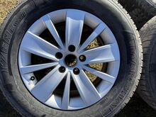 VW 16" originaal valuveljed rehvidega