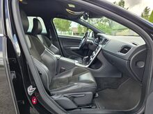 Volvo V60 2.4 162kW Twin Engine R-Design Facelift