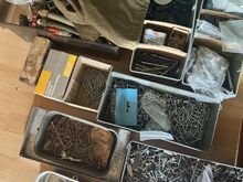 Müüa vana metallist tööriistakapp koos suure kogus