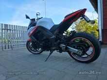 Kawasaki Z1000 102kW 2010a