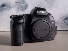 Canon EOS 5D Mark II + Canon EF 50mm f/1.4 USM
