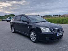 TOYOTA AVENSIS 2.2d manu, rikkalik lisavarustus
