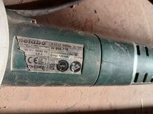 Угловая шлифовальная машина / болгарка METABO