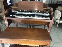 Kiireloomuliselt müügil Hammond B3/Lesli orel