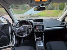 SUBARU  FORESTER