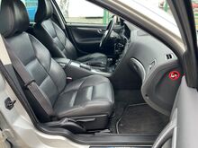 NELIKVEOLINE Volvo V70 2.4 D5 136kw, LISASOOJENDUS