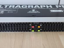 Behringer  Processor ja  Equalizer