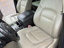 Toyota Landcruiser 200