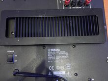 Сабвуфер Yamaha YST-SW320