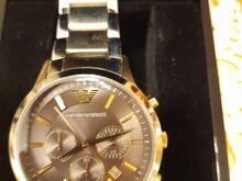Мужские наручные часы Armani в состоянии новых