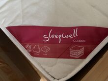 Täispuidust voodi