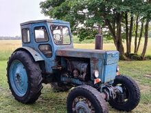 Traktor T40 AM.