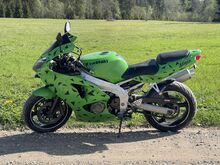 Кавасаки ZX-6R