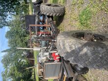 Oma valmistatud traktor