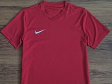 Nike Dri-FIT treeningsärk suuruses M