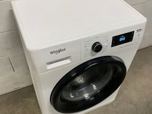 Aurutusfunktsiooniga pesumasin Whirpool A+++ 7Kg.