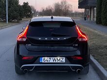 Volvo V40 R-design 1.5 112кВт 2017г. бензин автомат