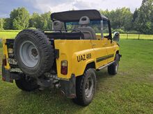 UAZ