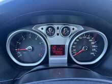Ford Focus 2011 1,6 74кВт бензин механика
