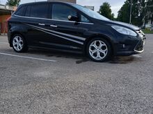 M/V Ford Grand C MAX