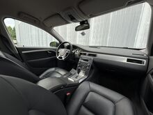 Volvo V70 Momentum 2.0 R5 D3 120kW, JÄRELMAKS!
